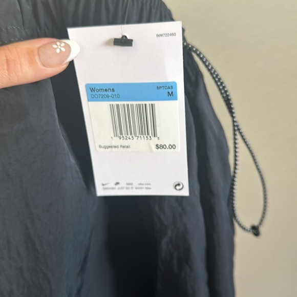 Nike size Medium cargo pants brand new w tags - Picture 6 of 7